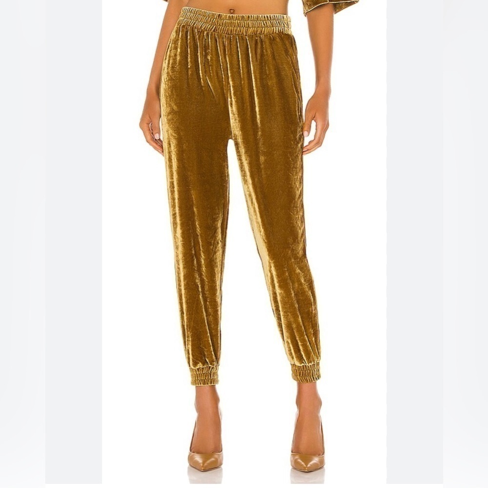 Cupcakes and Cashmere Milo Velvet Genie Pants